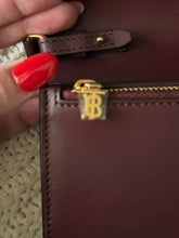 Load image into Gallery viewer, BRAND NEW Burberry Hazelmere Wallet on Strap Crossbody
