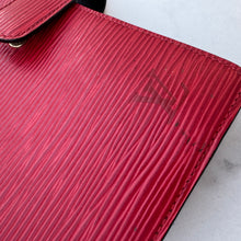 Load image into Gallery viewer, Louis Vuitton Red Epi Medium Ring Agenda

