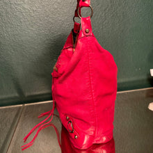 Load image into Gallery viewer, Balenciaga Day Hobo Agneau Classic Hardware Rose Thulian
