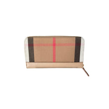 Load image into Gallery viewer, 🎁Black Friday Special🎁BRAND NEW Burberry Wallet
