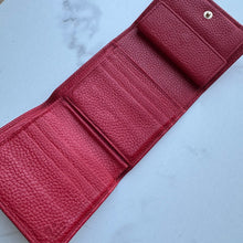 Load image into Gallery viewer, Gucci Soho Calfskin Wallet
