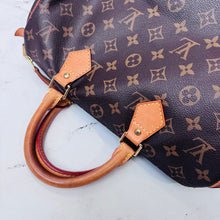 Load image into Gallery viewer, Louis Vuitton Monogram Speedy 30
