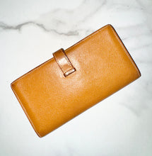 Load image into Gallery viewer, PRELOVED Hermes Gusset Wallet
