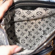 Load image into Gallery viewer, Louis Vuitton Bundle: Monogram Jacquard Denim Speedy 25  Bandouliere and Zippy Wallet
