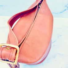 Load image into Gallery viewer, COACH Vintage Glove-Tanned Sac Bucket Hobo Bag
