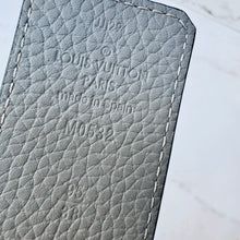 Load image into Gallery viewer, Louis Vuitton Size 95 / 38 Taurillon Leather Reversible Men's Belt
