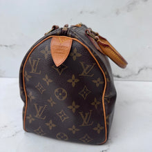 Load image into Gallery viewer, Louis Vuitton Monogram Speedy 25
