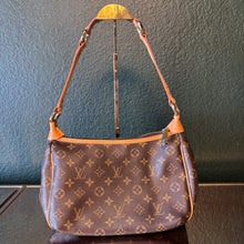 Load image into Gallery viewer, Louis Vuitton Monogram Tikal GM
