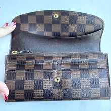 Load image into Gallery viewer, Louis Vuitton Damier Ebene Emilie Wallet
