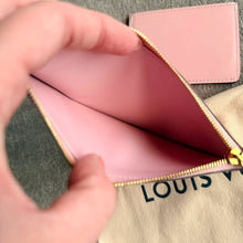 Load image into Gallery viewer, Louis Vuitton Vernis Camera Pouch Rose Ballerine
