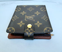 Load image into Gallery viewer, PRELOVED Louis Vuitton Carnet Notepad Cover
