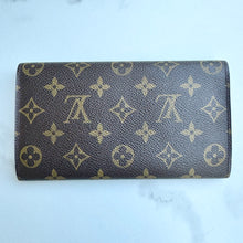 Load image into Gallery viewer, Louis Vuitton Monogram Porte Tresor International Wallet TH0946
