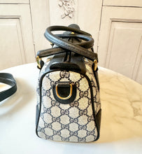 Load image into Gallery viewer, PRELOVED Gucci Vintage Boston Bandouliere Bag
