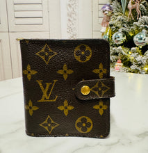 Load image into Gallery viewer, PRELOVED Louis Vuitton Compact Zippé Wallet
