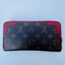 Load image into Gallery viewer, Louis Vuitton Monogram Retiro Zippy Wallet Cherry
