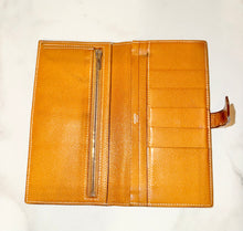 Load image into Gallery viewer, PRELOVED Hermes Gusset Wallet
