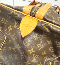 Load image into Gallery viewer, PRELOVED Louis Vuitton Monogram Sac Souple 45
