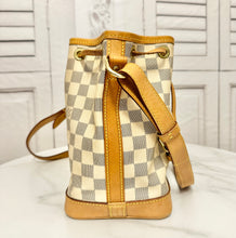 Load image into Gallery viewer, PRELOVED Louis Vuitton Damier Azur Noe BB
