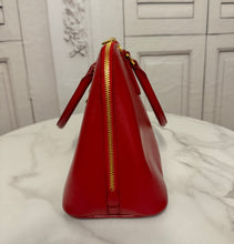 Load image into Gallery viewer, PRELOVED Prada Saffiano Vernice Medium Promenade Tote
