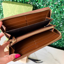 Load image into Gallery viewer, Gucci Horsebit 1955 Zip Around Wallet
