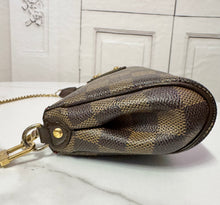 Load image into Gallery viewer, PRELOVED Louis Vuitton Damier Ebene Eva Shoulder Bag
