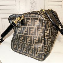 Load image into Gallery viewer, PRELOVED FENDI Travel Bag
