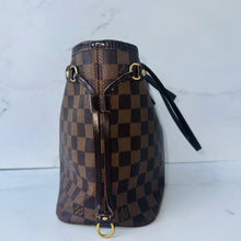 Load image into Gallery viewer, Louis Vuitton Damier Ebene Neverfull PM
