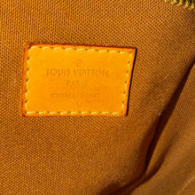 Load image into Gallery viewer, Louis Vuitton Monogram Pochette Gange
