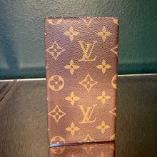 Load image into Gallery viewer, Louis Vuitton Monogram Pocket Agenda Wallet
