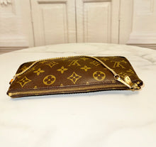 Load image into Gallery viewer, PRELOVED Louis Vuitton Monogram Sac Shopping Pochette
