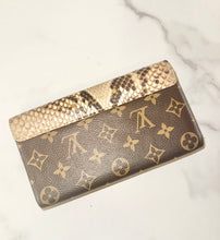 Load image into Gallery viewer, PRELOVED Louis Vuitton Exotic Python/ Monogram Pallas Wallet
