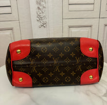 Load image into Gallery viewer, PRELOVED Louis Vuitton Monogram Estrela NM Cherry
