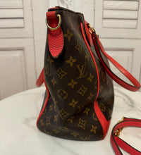 Load image into Gallery viewer, PRELOVED Louis Vuitton Monogram Estrela NM Cherry
