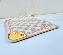 Load image into Gallery viewer, PRELOVED Louis Vuitton Damier Azur Summer Trunks  Neverfull MM Pouch
