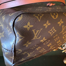 Load image into Gallery viewer, Louis Vuitton Monogram Neonoe MM
