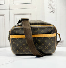 Load image into Gallery viewer, PRELOVED Louis Vuitton Reporter PM
