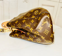 Load image into Gallery viewer, PRELOVED Louis Vuitton Monogram Montaigne MM
