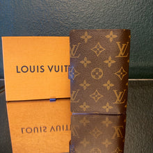 Load image into Gallery viewer, Louis Vuitton Limited Edition "1 Rue Scribe, Paris" Small Ring Agenda
