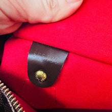 Load image into Gallery viewer, Louis Vuitton Damier Ebene Speedy 30
