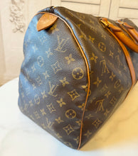 Load image into Gallery viewer, PRELOVED Louis Vuitton Keepall 45
