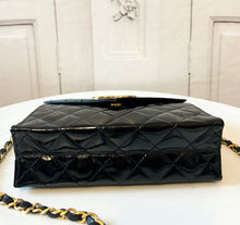 Load image into Gallery viewer, PRELOVED Chanel Patent Envelope Flap
