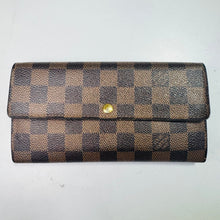 Load image into Gallery viewer, Louis Vuitton Damier Ebene Sarah Wallet CA4111
