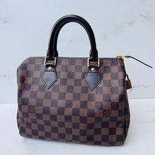 Load image into Gallery viewer, Louis Vuitton Damier Ebene Speedy 25
