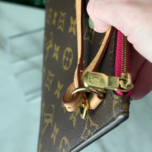 Load image into Gallery viewer, Louis Vuitton Monogram Neverfull MM Pouch
