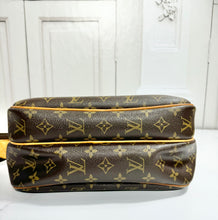 Load image into Gallery viewer, PRELOVED Louis Vuitton Reporter PM
