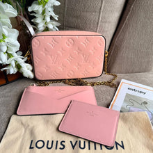Load image into Gallery viewer, Louis Vuitton Vernis Camera Pouch Rose Ballerine
