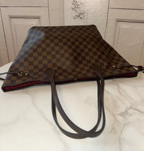 Load image into Gallery viewer, PRELOVED Louis Vuitton Damier Ebene Neverfull MM
