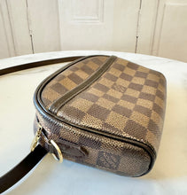 Load image into Gallery viewer, PRELOVED Louis Vuitton Damier Ebene Pochette Ipanema
