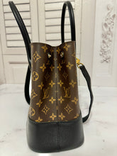 Load image into Gallery viewer, PRELOVED Louis Vuitton Monogram Flandrin
