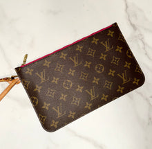 Load image into Gallery viewer, PRELOVED Louis Vuitton Monogram Pivoine Neverfull GM
